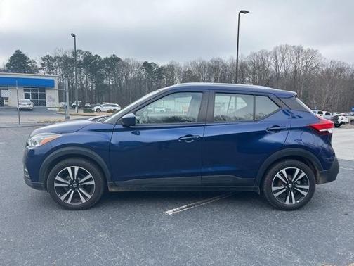 2020 Nissan Kicks SV