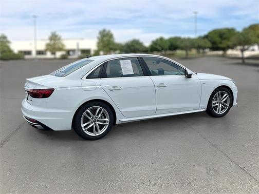 2023 Audi A4 45 S line Premium Plus
