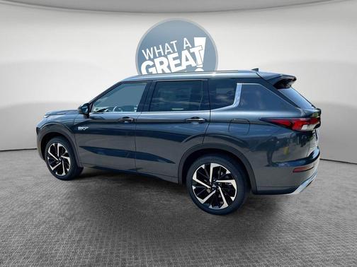 2025 Mitsubishi Outlander PHEV SEL