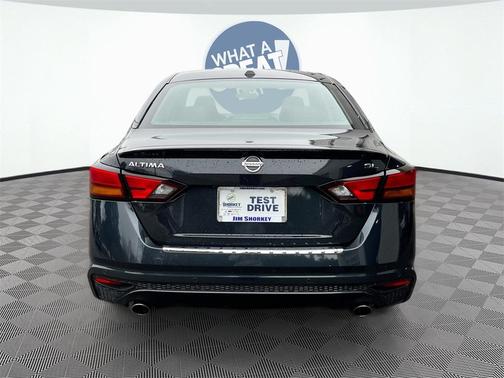 2022 Nissan Altima 2.5 SL