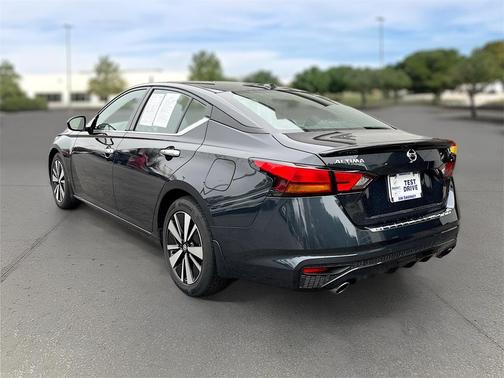 2022 Nissan Altima 2.5 SL
