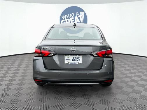 2023 Nissan Versa 1.6 SV