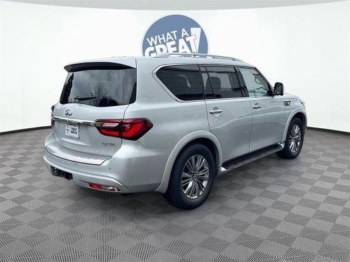 2021 INFINITI QX80 Luxe