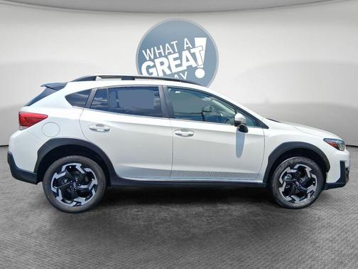 Crystal White Pearl 2023 Subaru Crosstrek Limited