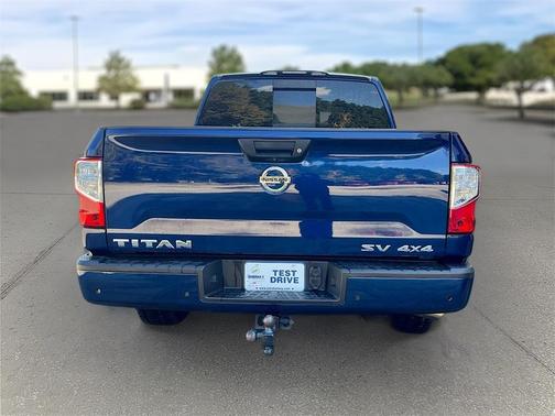 2021 Nissan Titan SV