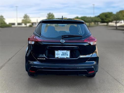 2024 Nissan Kicks S