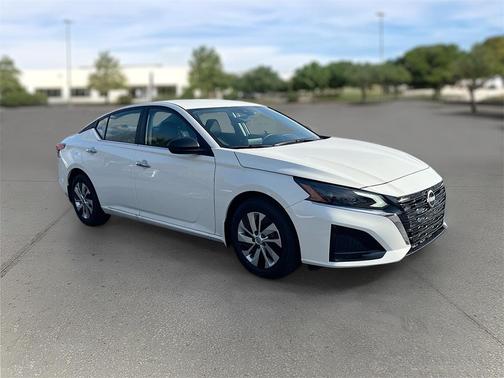 2025 Nissan Altima S