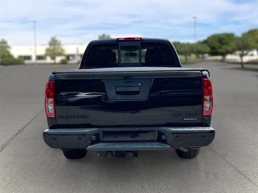 2021 Nissan Frontier SV