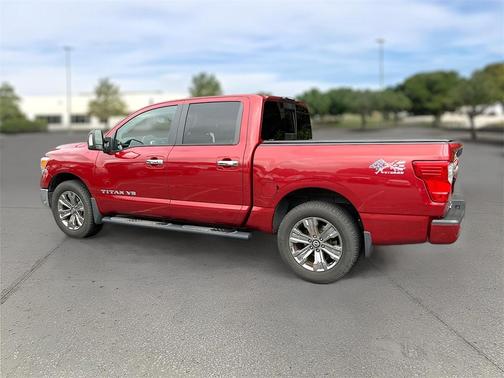 2018 Nissan Titan SV