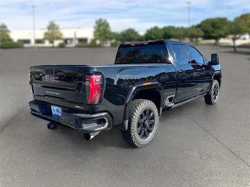 2024 GMC Sierra 2500 AT4