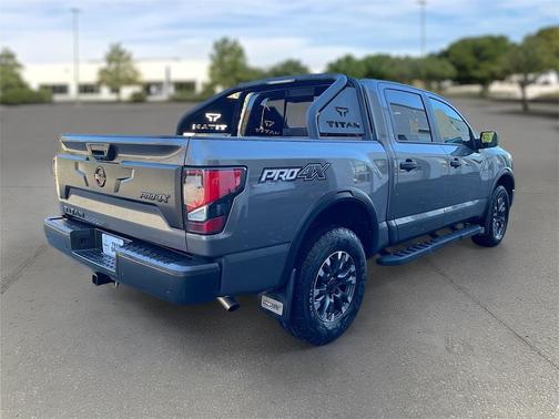 2024 Nissan Titan PRO-4X
