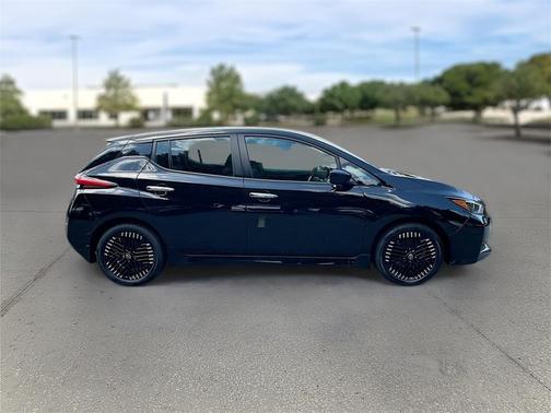 2023 Nissan Leaf SV PLUS