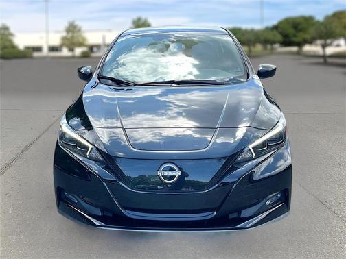 2023 Nissan Leaf SV PLUS