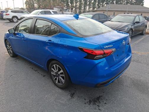 2023 Nissan Versa 1.6 SV