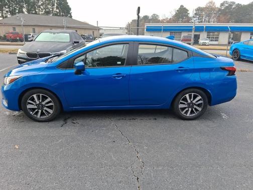 2023 Nissan Versa 1.6 SV