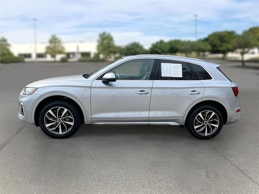 2023 Audi Q5 45 S line quattro Premium