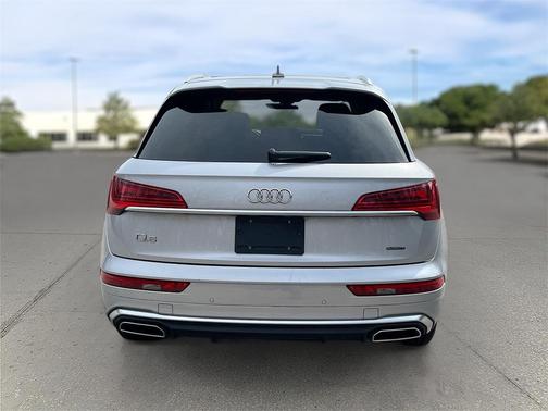 2023 Audi Q5 45 S line quattro Premium