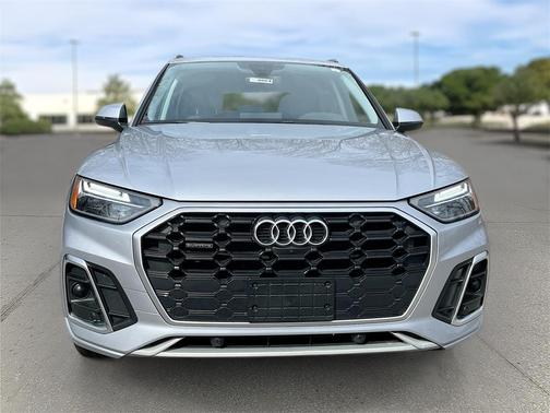 2023 Audi Q5 45 S line quattro Premium