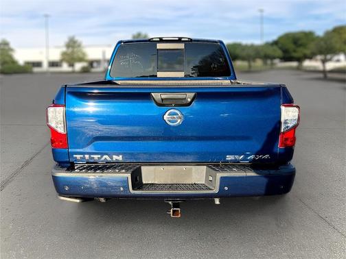 2021 Nissan Titan SV