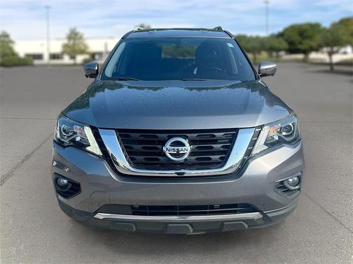 2020 Nissan Pathfinder SL