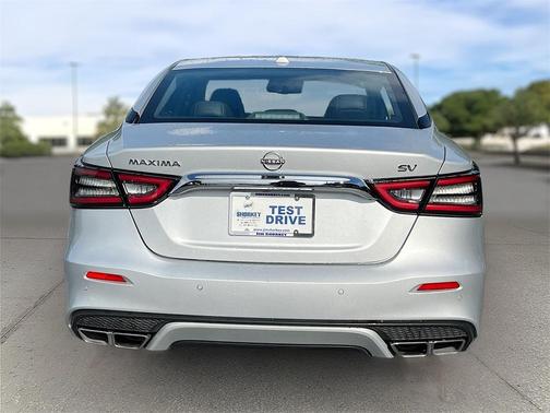 2023 Nissan Maxima SV