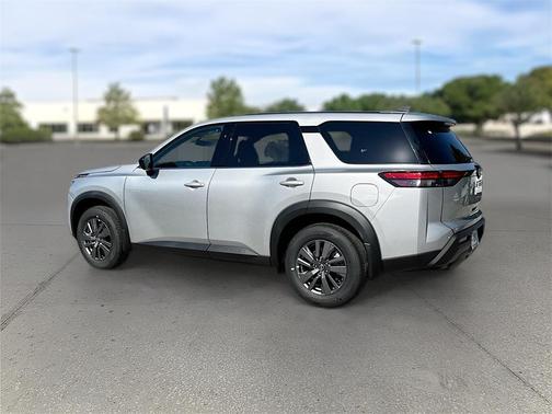 2025 Nissan Pathfinder S