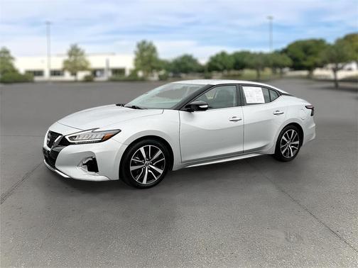 2023 Nissan Maxima SV