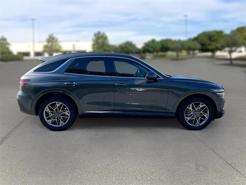 2024 Genesis GV70 2.5T