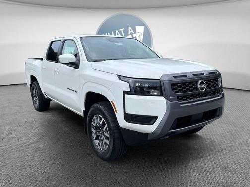 Glacier White 2027 Nissan Frontier SV