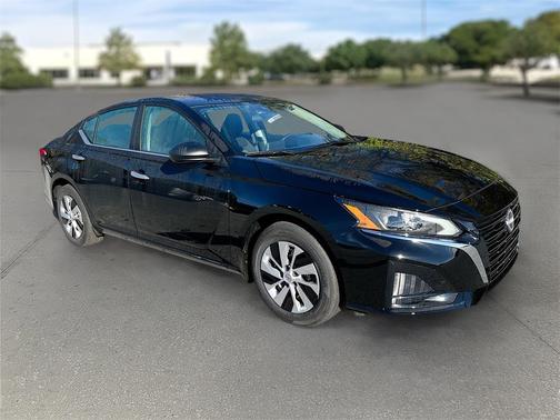2025 Nissan Altima S