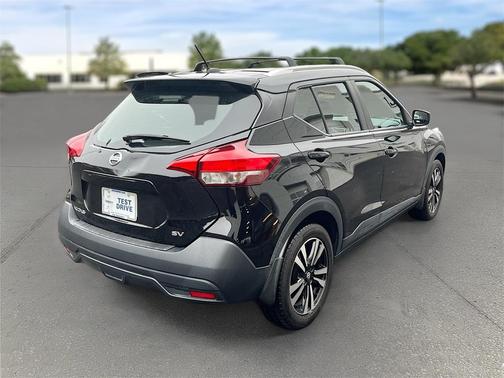 2019 Nissan Kicks SV