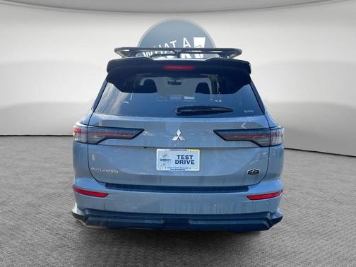 Moonstone 2026 Mitsubishi Outlander Trail Edition