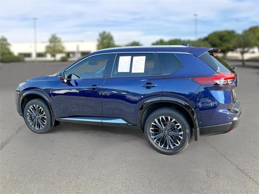 2025 Nissan Rogue Platinum