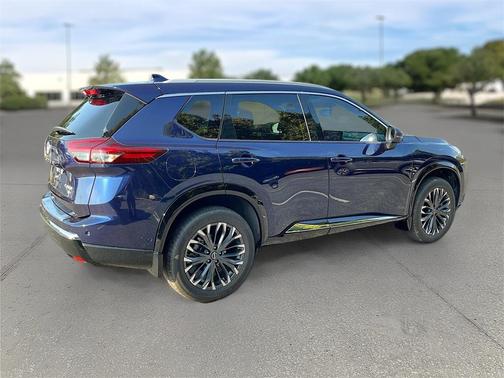 2025 Nissan Rogue Platinum