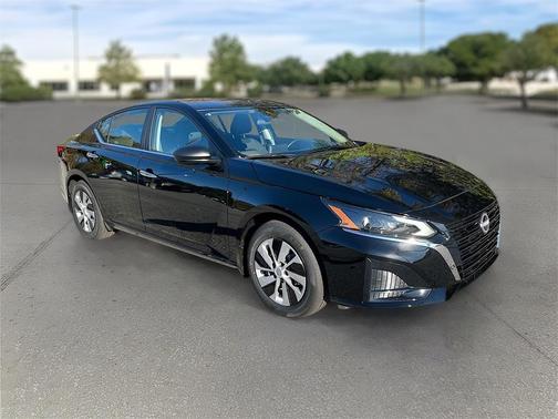 2025 Nissan Altima S