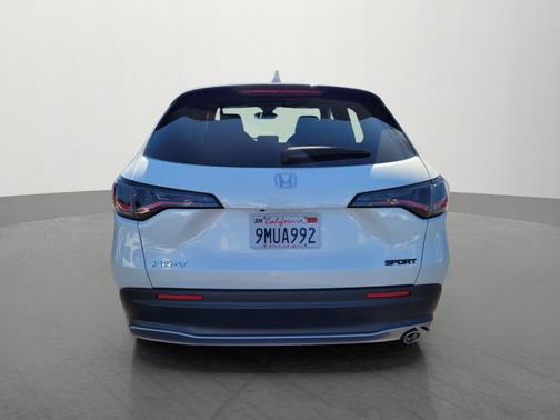 Platinum White Pearl 2024 Honda HR-V Sport