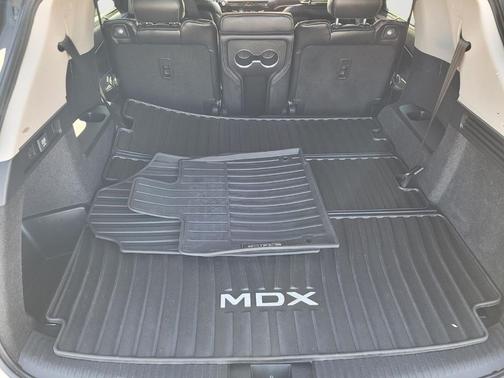 Platinum White Pearl 2023 Acura MDX Technology