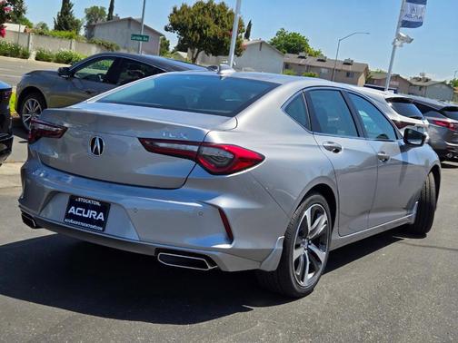2025 Acura TLX Technology