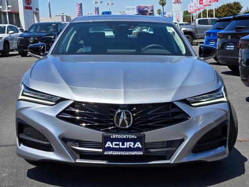 2025 Acura TLX Technology