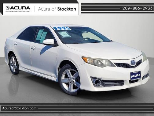 2014 Toyota Camry SE