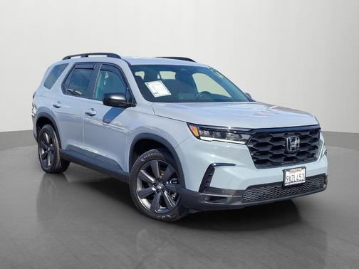 Gray 2025 Honda Pilot Sport