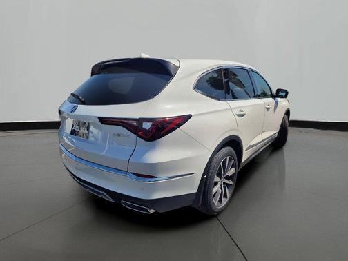 Platinum White Pearl 2026 Acura MDX Technology Package