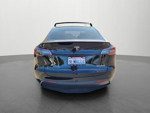 Black 2024 Tesla Model Y Performance
