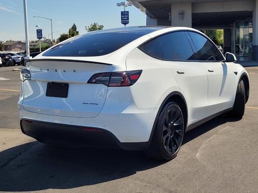 2020 Tesla Model Y Long Range