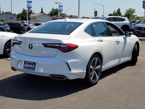 2025 Acura TLX Technology