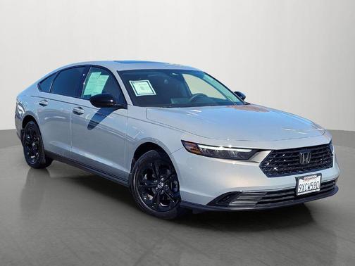 Urban Gray Pearl 2025 Honda Accord SE