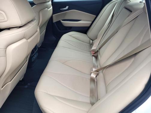 2025 Acura TLX Technology