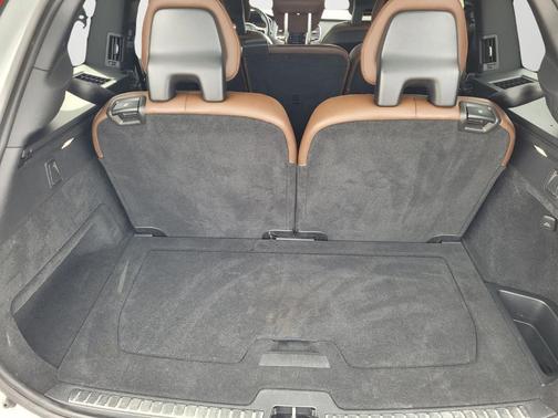 2021 Volvo XC90 Recharge Plug-In Hybrid T8 Inscription 7 Passenger