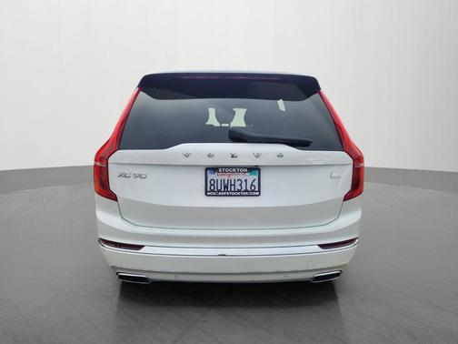 2021 Volvo XC90 Recharge Plug-In Hybrid T8 Inscription 7 Passenger