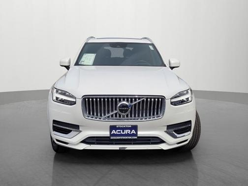 2021 Volvo XC90 Recharge Plug-In Hybrid T8 Inscription 7 Passenger